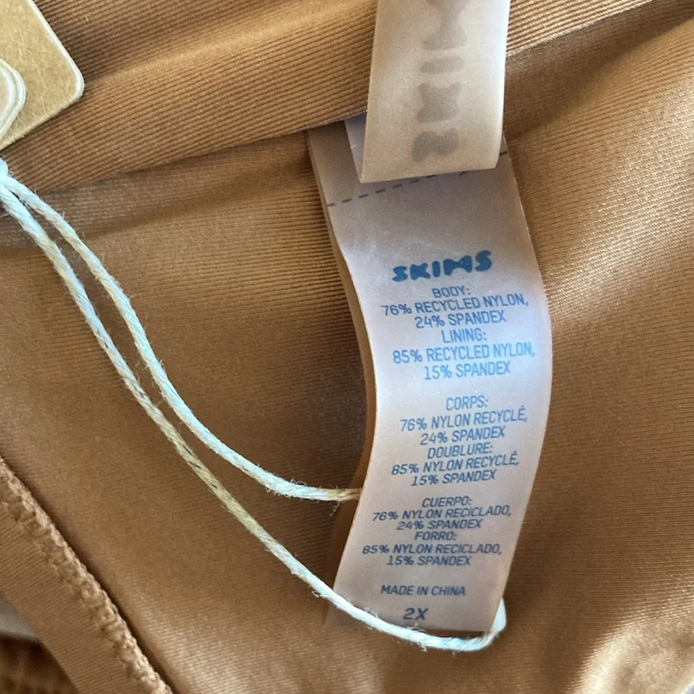 SKIMS Signature Swim Bandeau Bikini Top in Almond (Size 2X)